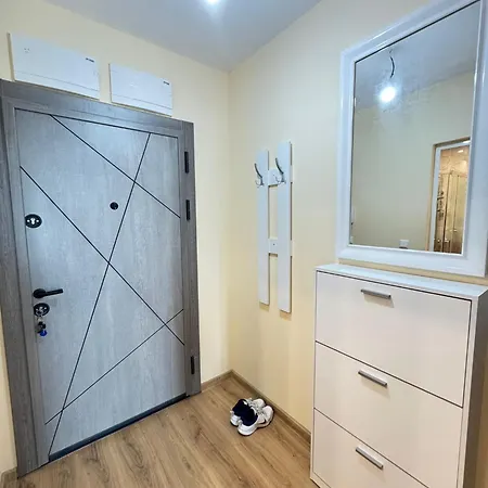 And Parking Space Апартаменти